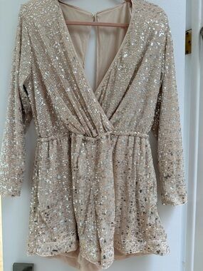 Sequin V-Neck Romper in Champagne